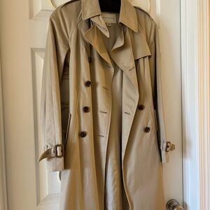 Banana Republic Khaki Trench Coat - Double-Breasted Women's Trench